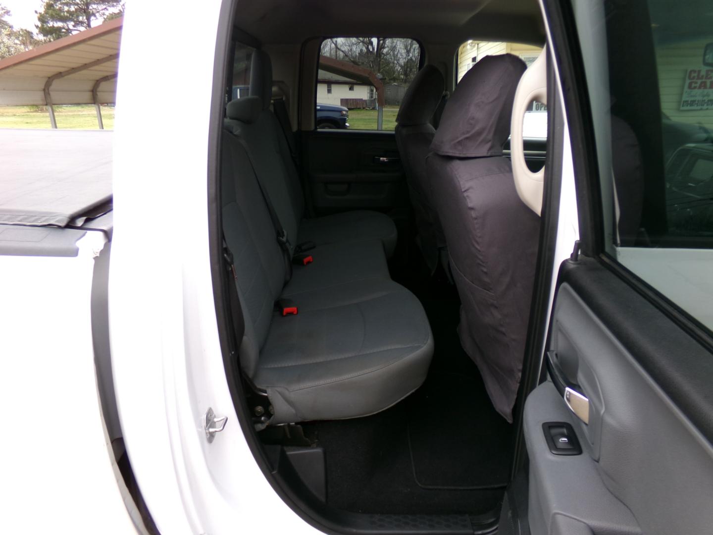 2016 White /Gray RAM 1500 SLT (1C6RR6GGXGS) with an 3.6L engine, 8-speed automatic transmission, located at 401 First NE, Bearden, AR, 71720, (870) 687-3414, 33.726528, -92.611519 - Photo#20